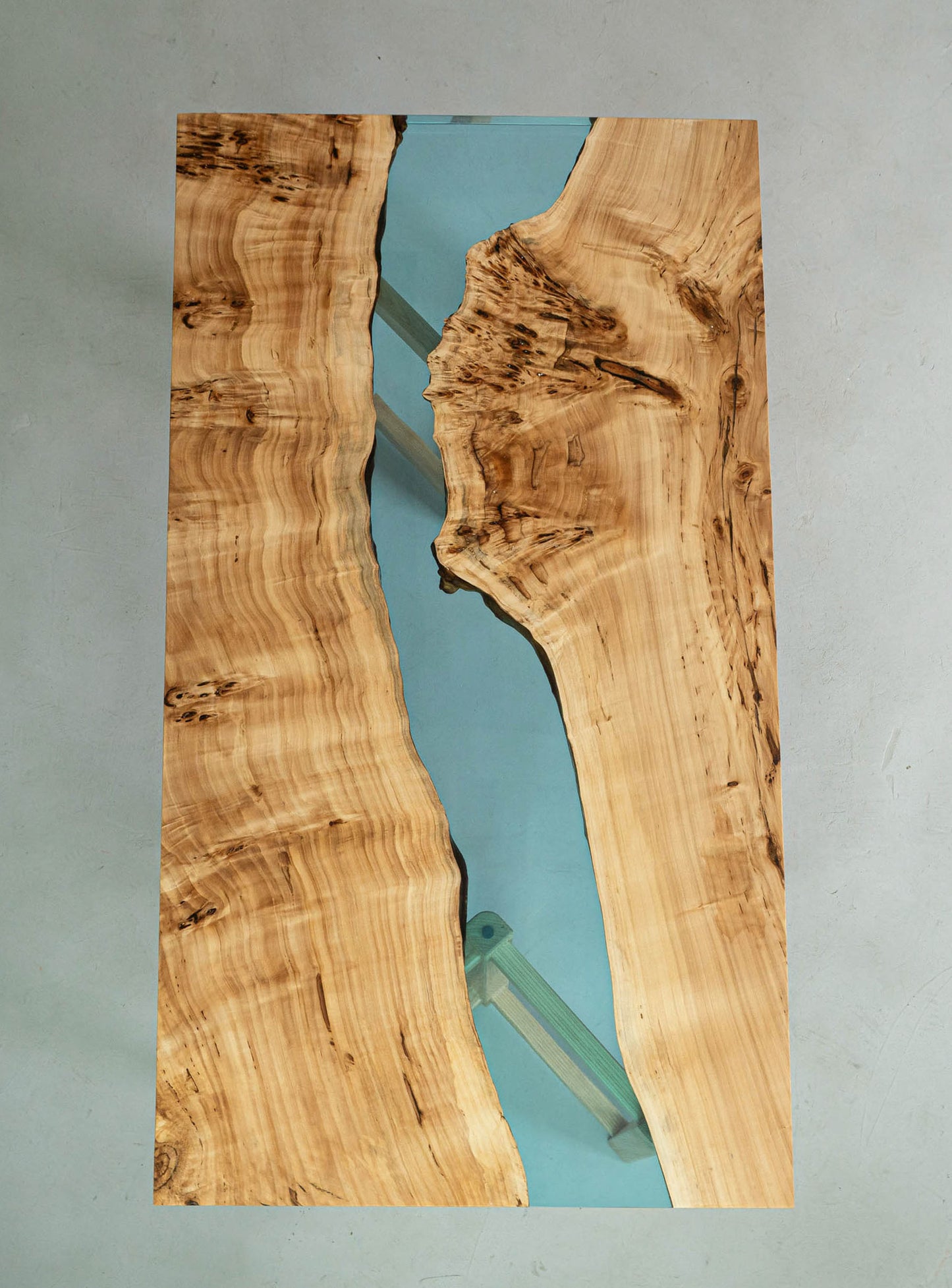Poplar Wood Epoxy Resin Table  (with SAICOS Premium Hardwax-Oil Finish)